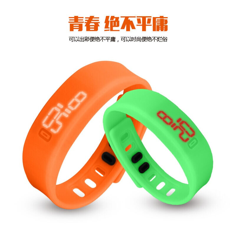 守护权益活力青春——华理曙光举行2025学年第二学期第3周主题升旗仪式(图1)