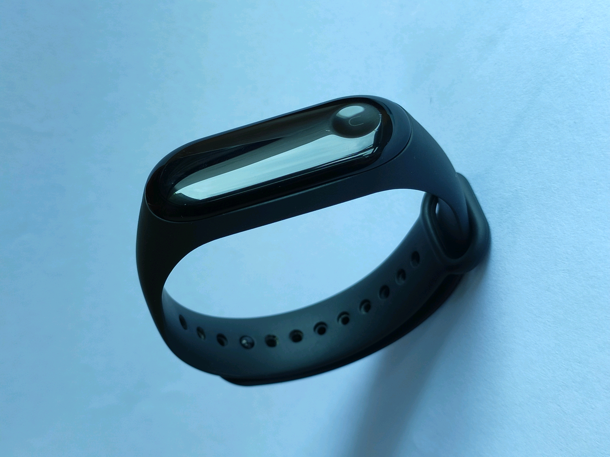 2026年智能手环对比测评：小米部依M9、华为Band7、荣耀手环6、FitbitInspire3哪款更值得入手？(图1)